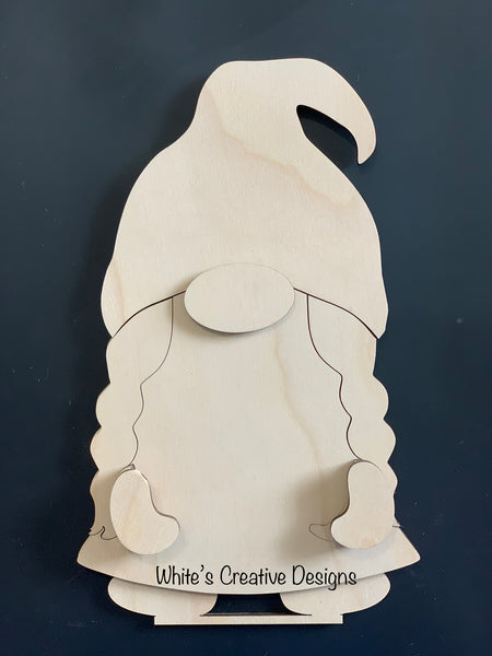 Standing Gnomes (SG001)